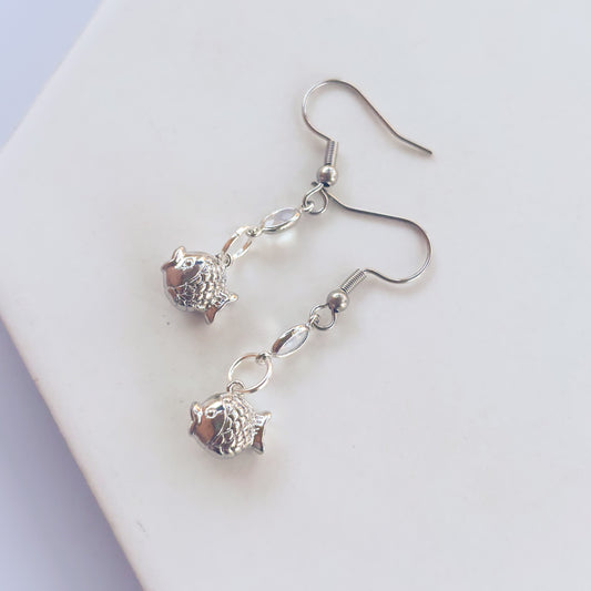 FISHY CHARM EARRINGS