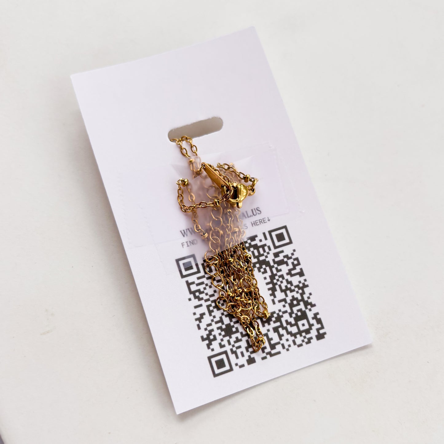 PINK SQUARE & TEARDROP CHARM NECKLACE