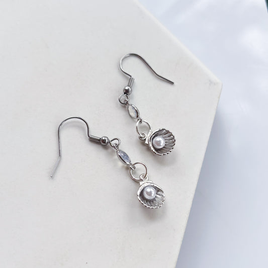 SILVER SEASHELL CHARM EARRINGS
