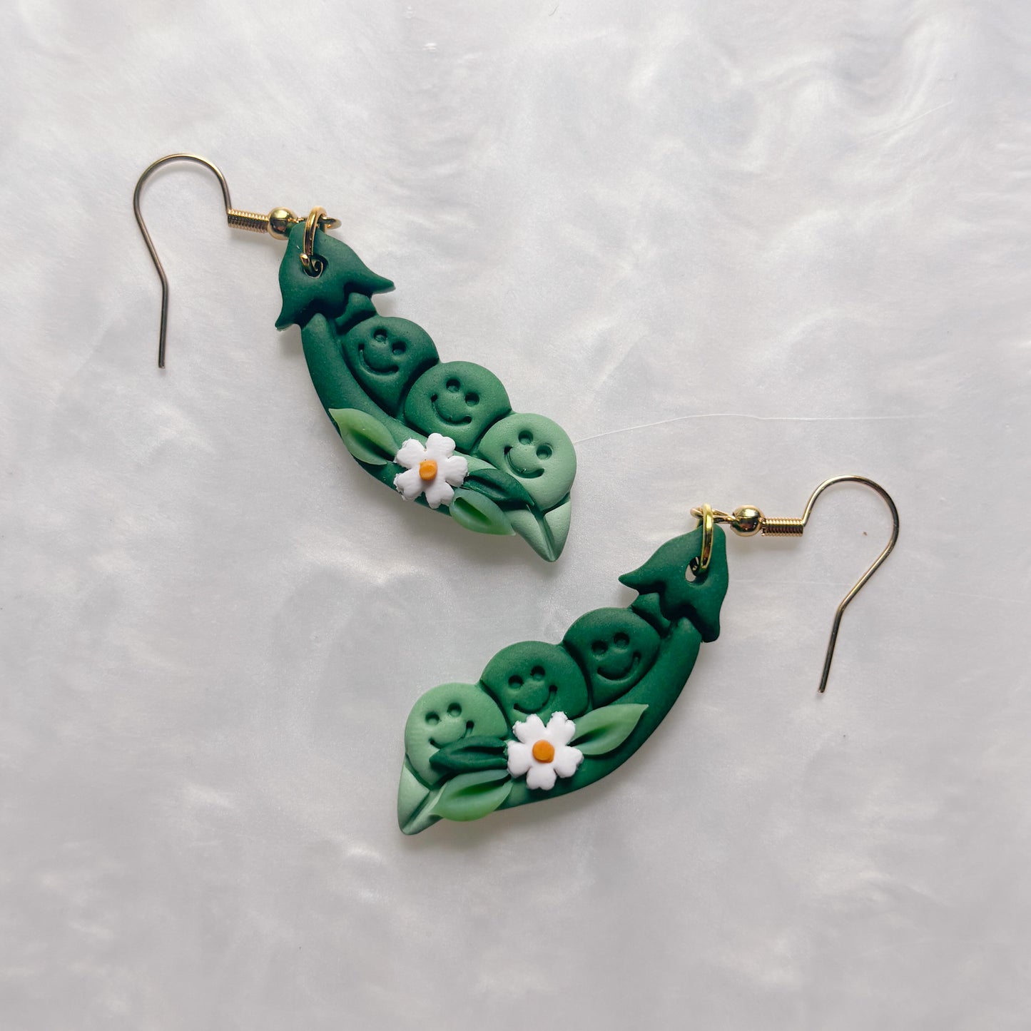 SNAP PEA EARRINGS