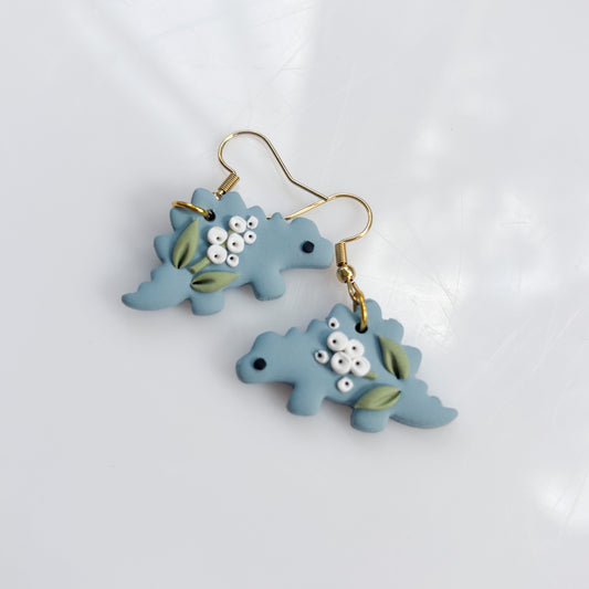 BLUE BABYS BREATH DINO EARRINGS (STEGO)