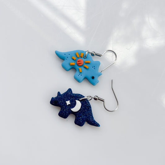 SUN & MOON DINO EARRINGS (TRICERATOPS)