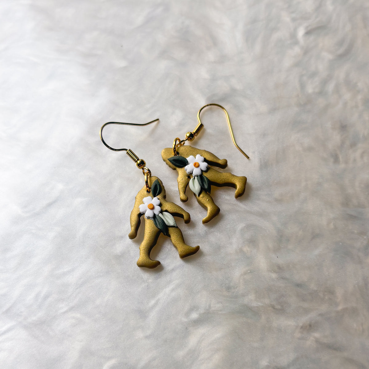 BIGFOOT & FLOWERS EARRINGS