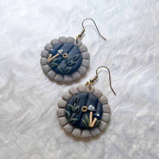 GOTHIC HOBBIT DOOR EARRINGS