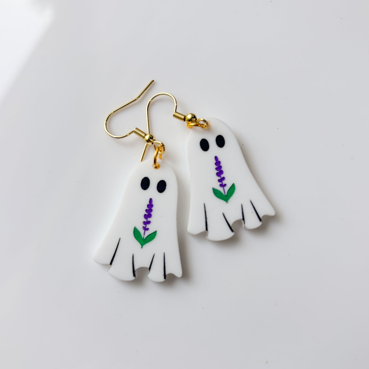 LAVENDER GHOST ACRYLIC EARRINGS