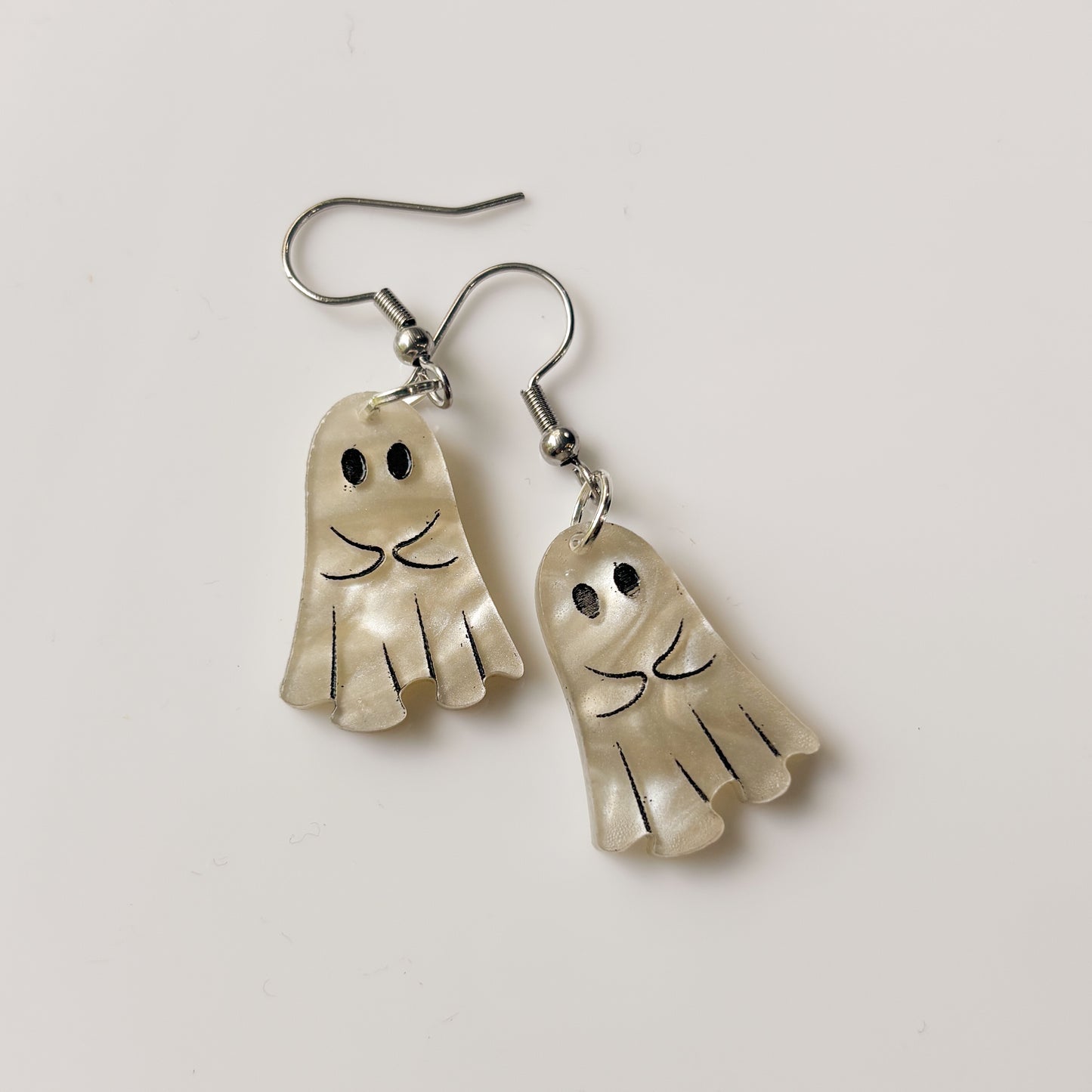 PEARLY GHOST ACRYLIC EARRINGS