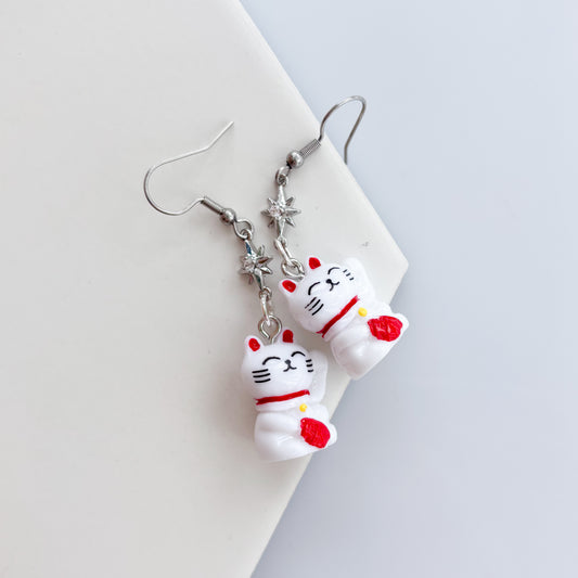 LUCKY CAT SILVER STAR CHARM EARRINGS