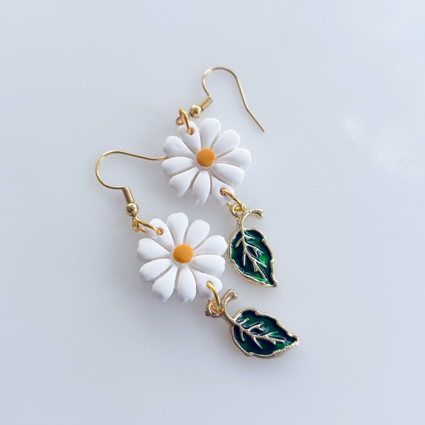 DAISY & LEAF EARRINGS