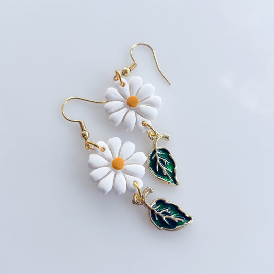 DAISY & LEAF EARRINGS