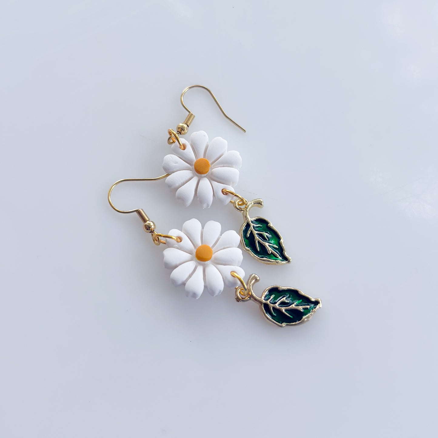 DAISY & LEAF EARRINGS