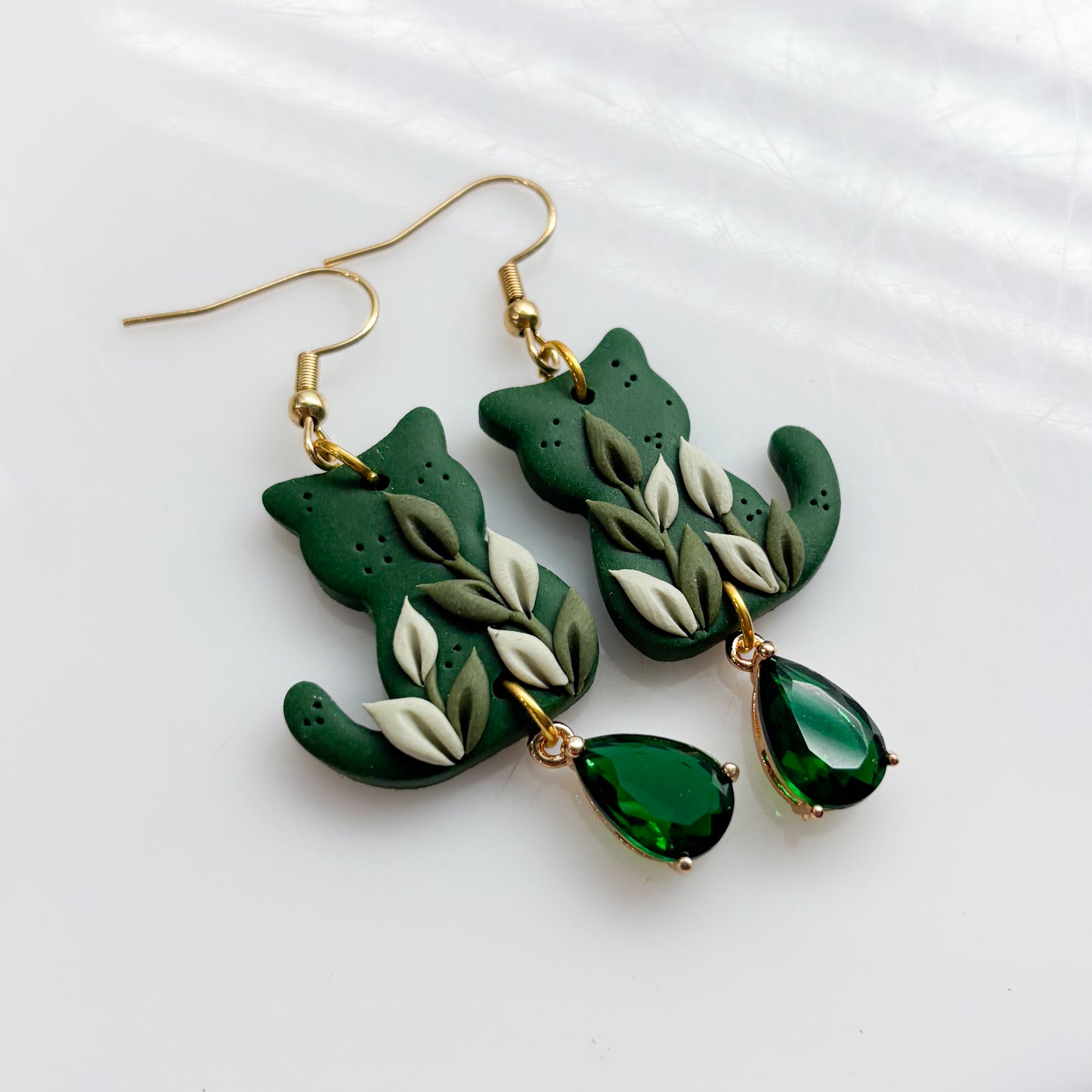 GREEN VINE CAT EARRINGS (VERSION 1)