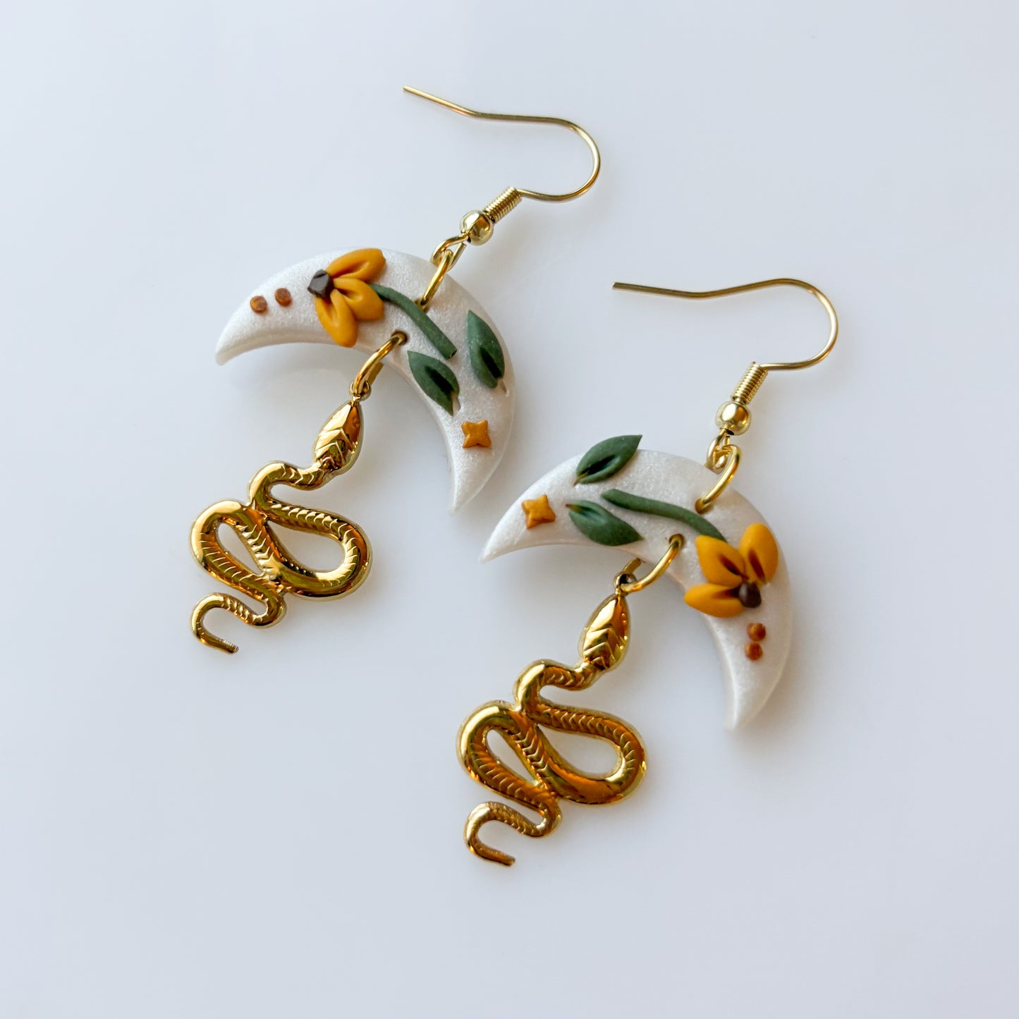 DAISY MOON SNAKE EARRINGS