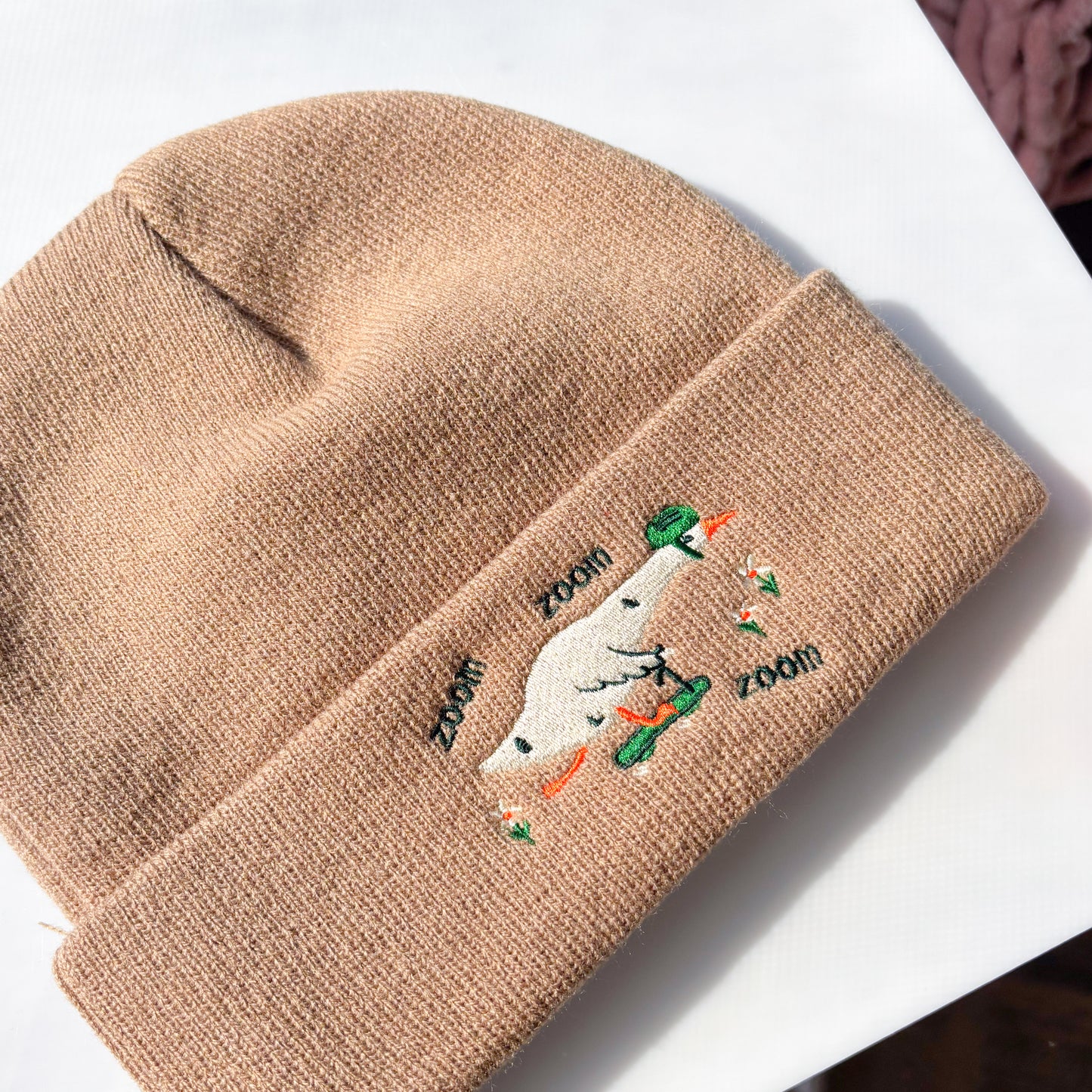 ZOOM ZOOM SKATEBOARDING GOOSE BEANIE