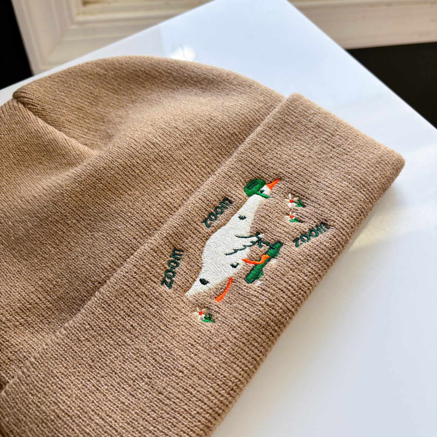 ZOOM ZOOM SKATEBOARDING GOOSE BEANIE