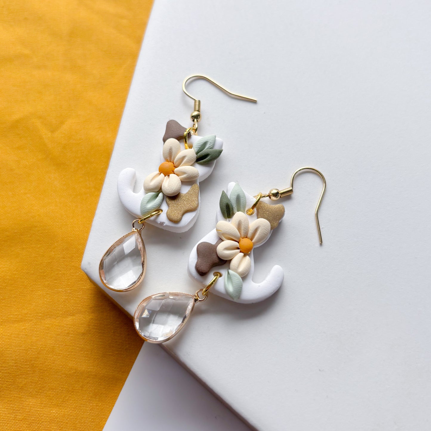 DAISY CAT EARRINGS