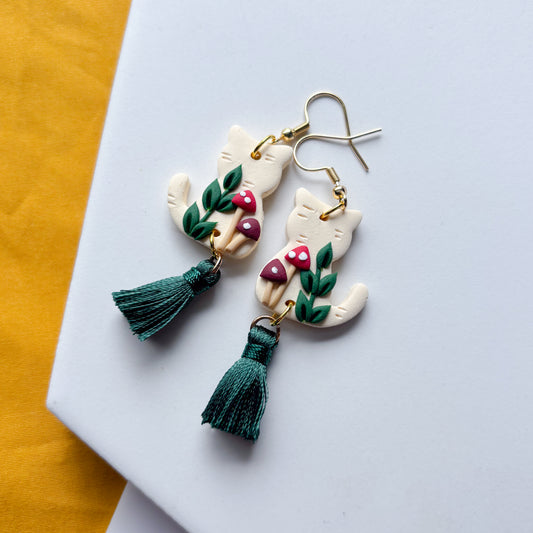 MUSHROOM CAT EARRINGS