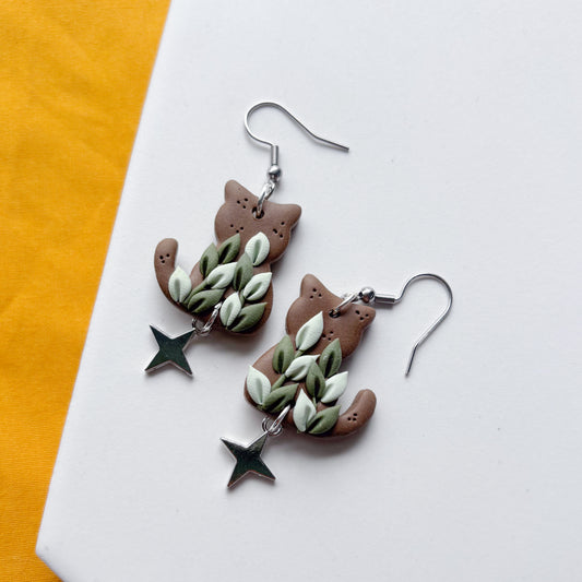 WOODLAND GREEN VINE CAT EARRINGS