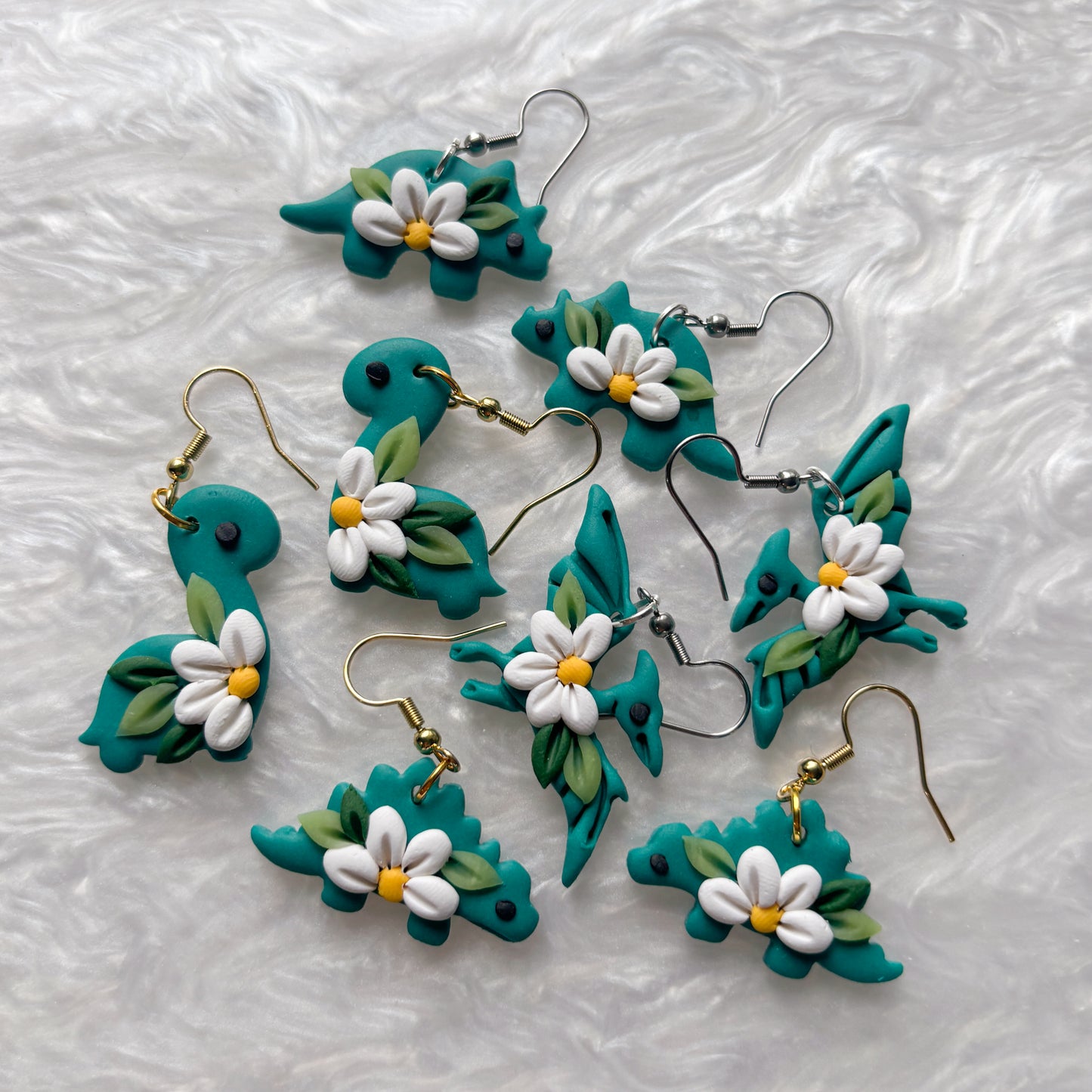 DAISY DINO EARRINGS (STEGOSAURUS)