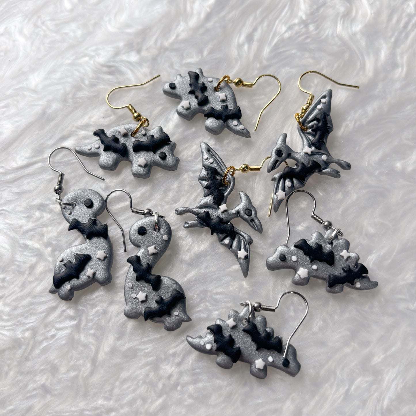 BAT DINO EARRINGS (BRONTO)
