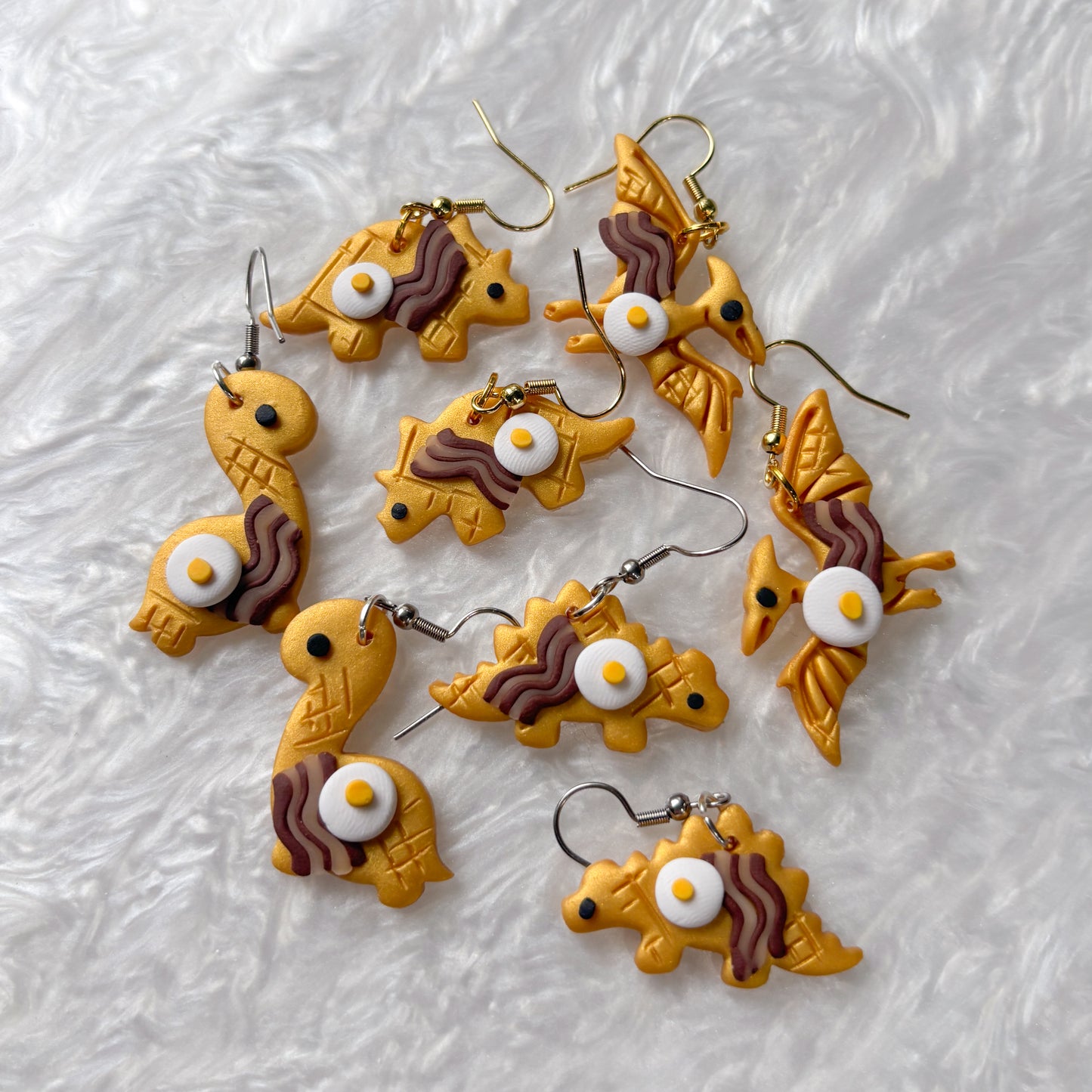 BREAKFAST DINO EARRINGS (BRONTO)