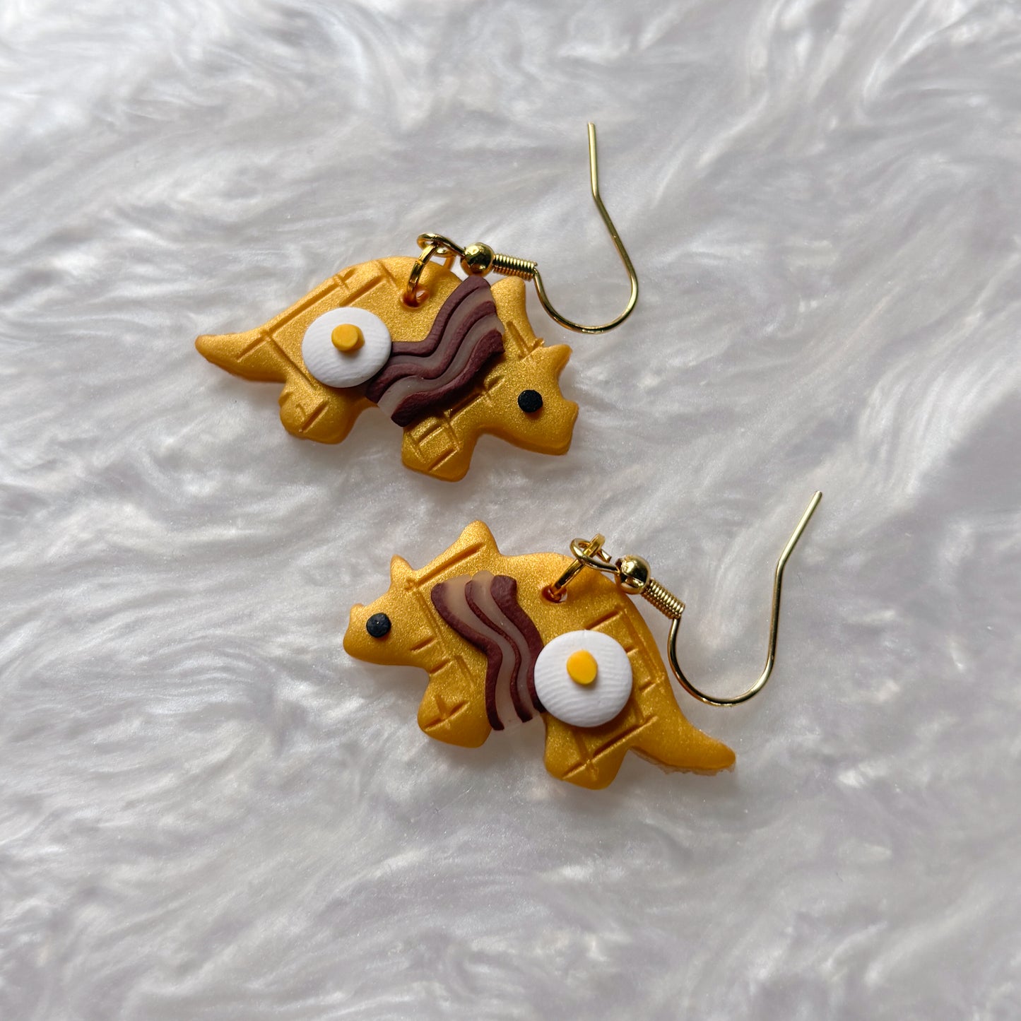 BREAKFAST DINO EARRINGS (TRICERATOPS)