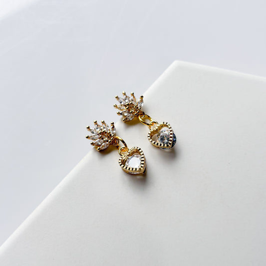 ORNATE HEART CHARM STUD EARRINGS