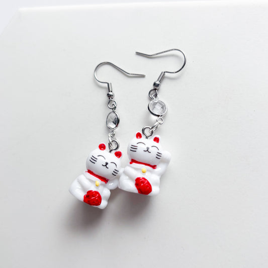 LUCKY CAT CHARM EARRINGS